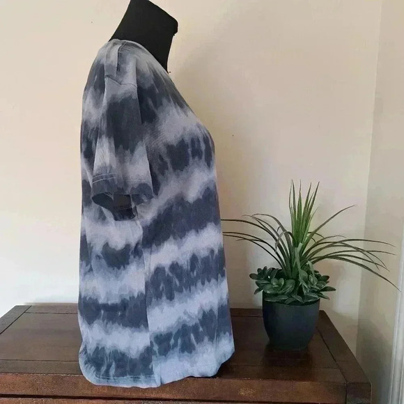 ❤️ NWT Champion T-shirt Tie dye Boyfriend Fit Tee Grey Small  100% cotton - Picture 2 of 9